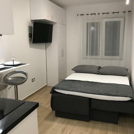 Apartman Studio Ganga Omiš Екстериор снимка