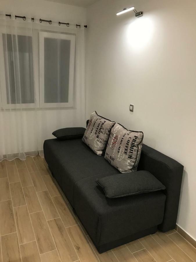 Apartman Studio Ganga Omiš Екстериор снимка