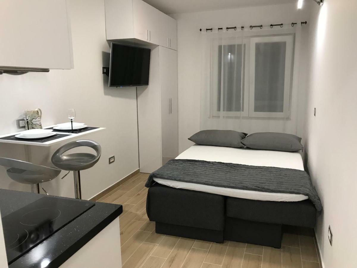 Apartman Studio Ganga Omiš Екстериор снимка