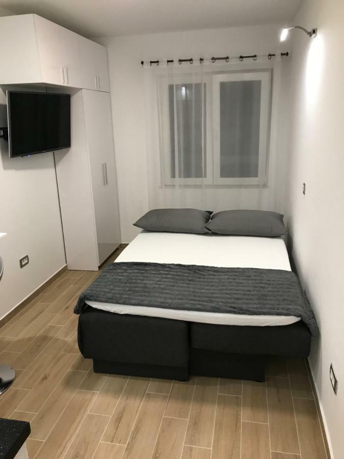 Apartman Studio Ganga Omiš Екстериор снимка